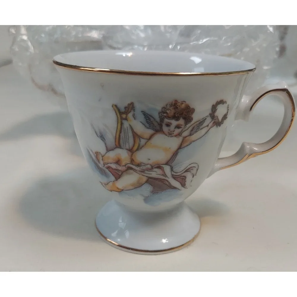 Trisa Porcelain Cherub Teacups Set of 4 Angel Harp Gold Trim Footed Tea Cups‎